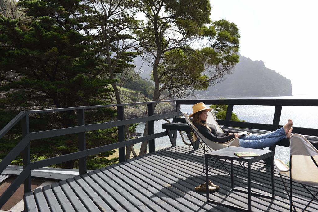 Crusoe Island Lodge Juan Fernandez Bagian luar foto